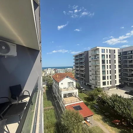 Meraki Pool Mamaia Nord