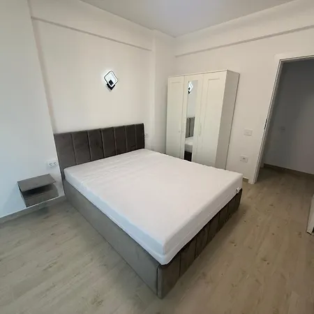 Meraki Pool Mamaia Nord 公寓
