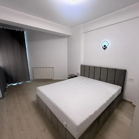 Meraki Pool Mamaia Nord Daire