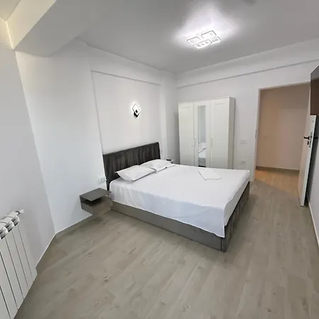 Meraki Pool Mamaia Nord Navodari