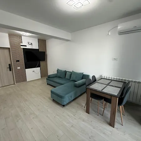 Meraki Pool Mamaia Nord Navodari