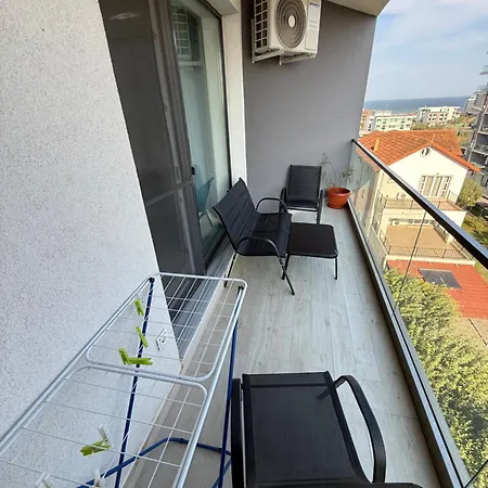 Meraki Pool Mamaia Nord דירה